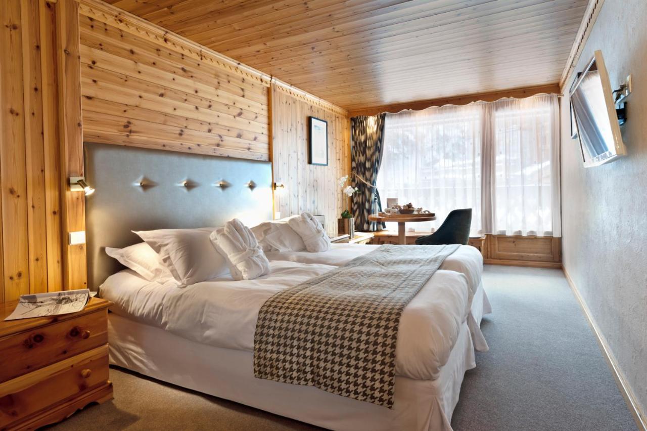 Hotel Les Sherpas Courchevel Exterior photo