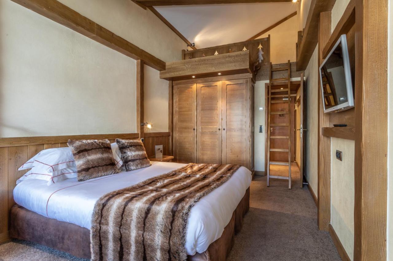Hotel Les Sherpas Courchevel Exterior photo